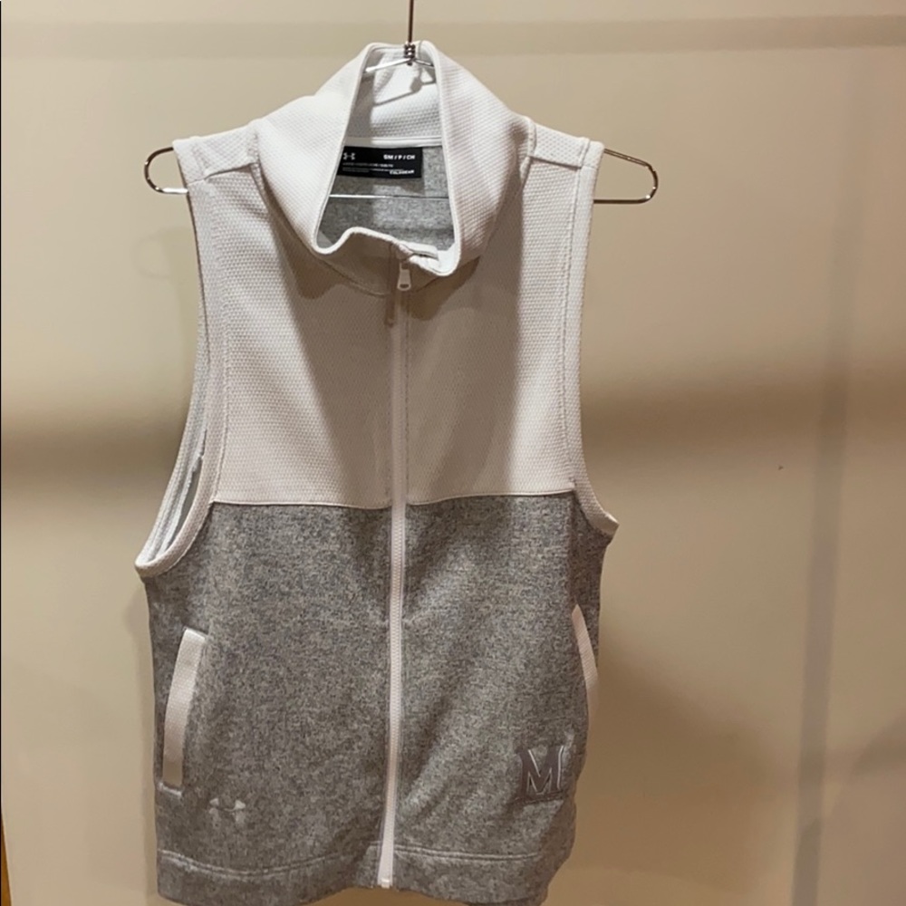 Under Armour women’s full zip vest